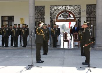 Ceremonia de reconociendo del director del ESGE – EPG