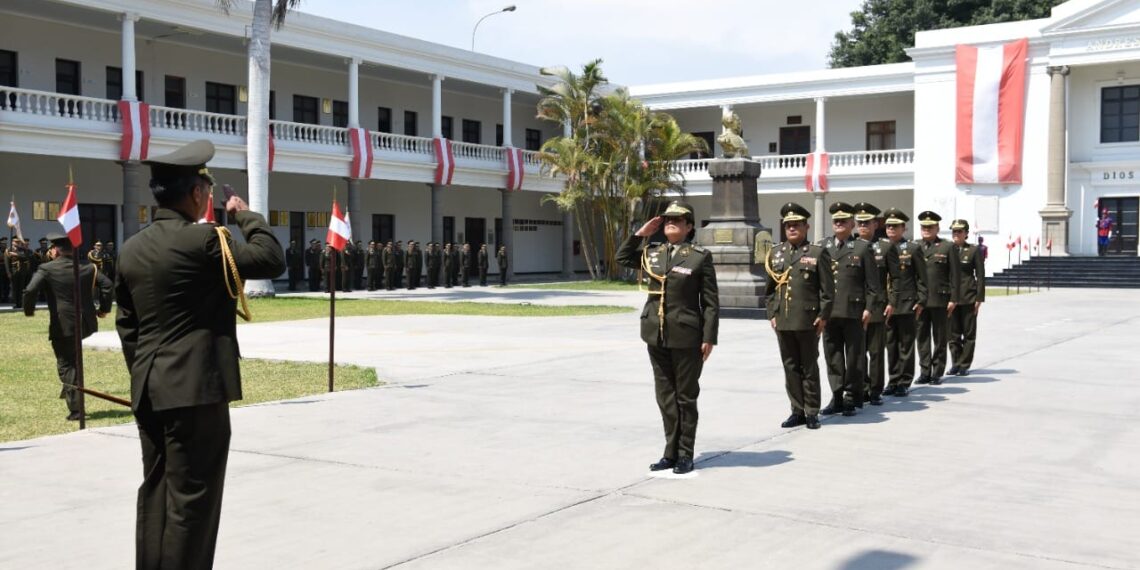 Ceremonia de reconociendo del director del ESGE – EPG