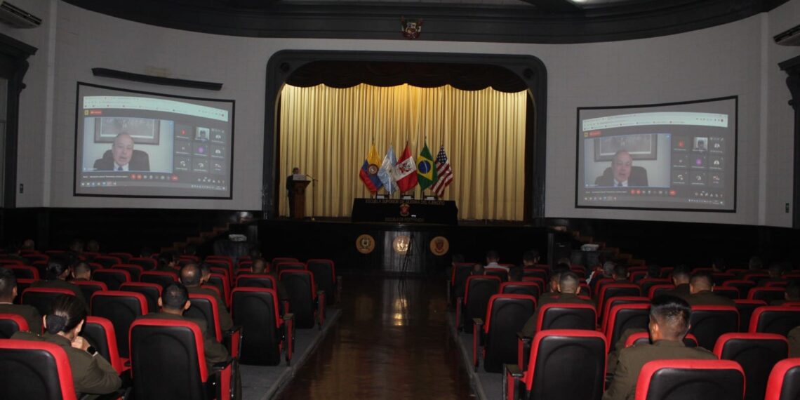 Actividad académica por el aniversario de la ESGE – EPG