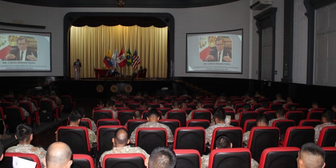 Simposio sobre el “impacto del ciclón Yaku en el Perú”