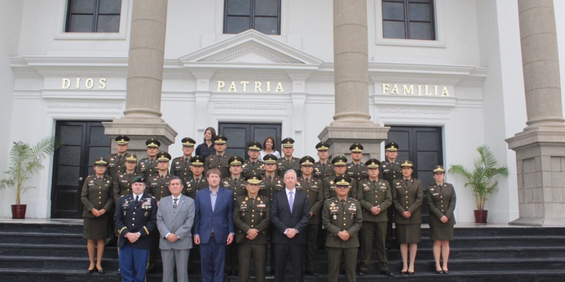Curso de “Análisis de redes sociales”