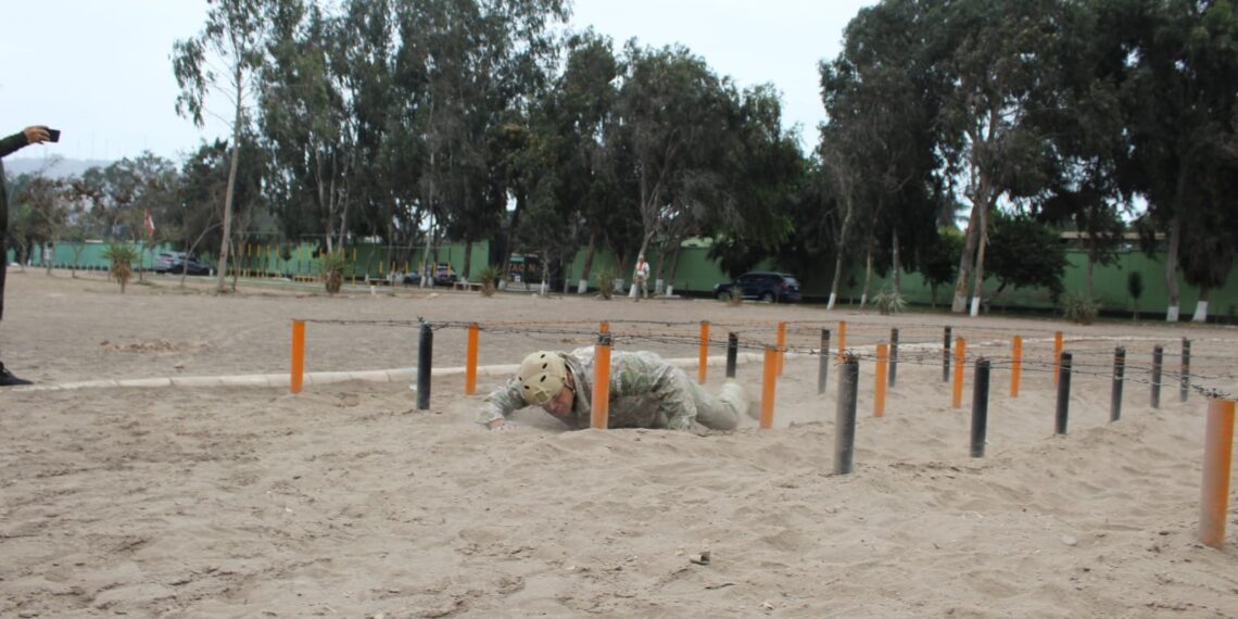 Segundo día de examen físico dirigido a los postulantes a la XIII MCCMM conducido por la ESGE-EPG