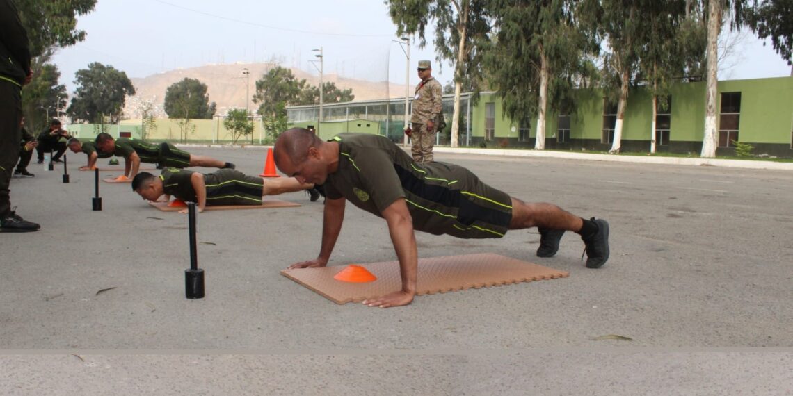 Postulantes a la XIII Maestría en Ciencias Militares rindieron examen de esfuerzo físico