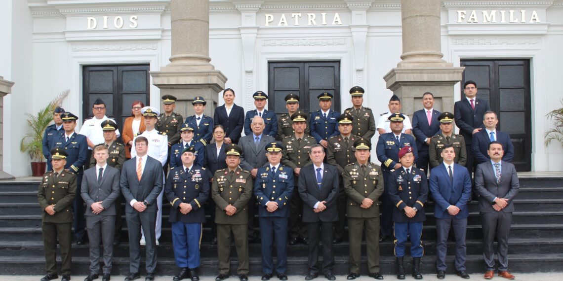 La ESGE-EPGE dio por inaugurado el Seminario de “Operaciones de Información e Influencia”