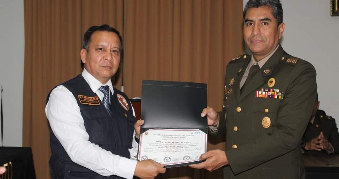 32 Profesionales civiles y militares concluyeron sus estudios en del XV Diplomado en Gestión del Riesgo de Desastres y Adaptación al Cambio climático