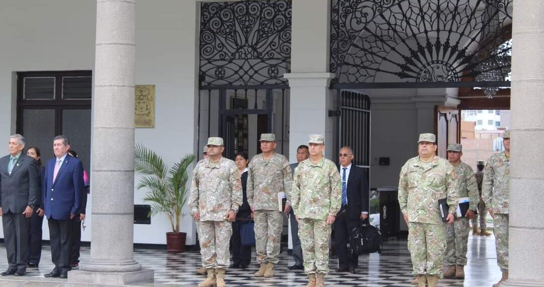 La Escuela Superior de Guerra del Ejército- Escuela de Postgrado, recibió al equipo de Inspección del Comando de Educación y Doctrina del Ejército (COEDE)