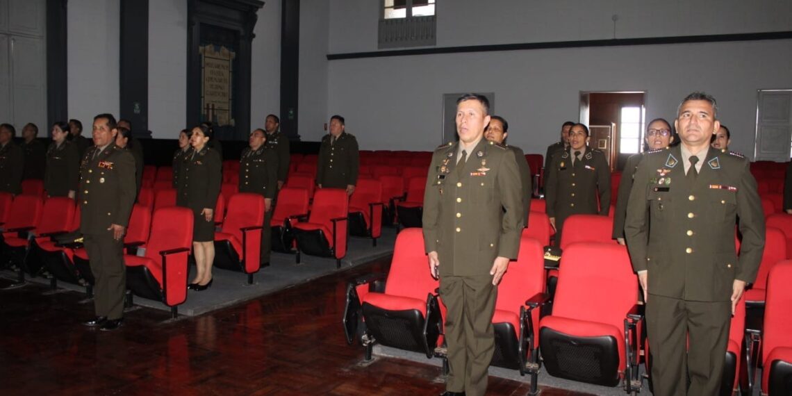 Inauguración del DETEM Y DETEMA, diplomados dirigidos a los oficiales del grado de Mayor