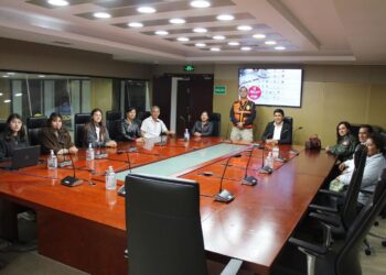 Visita de estudio de los alumnos de la I Maestría de Gestión de Riesgo de Desastres y Adaptación al cambio climático al Centro de Operaciones de Emergencia Nacional (COEN)