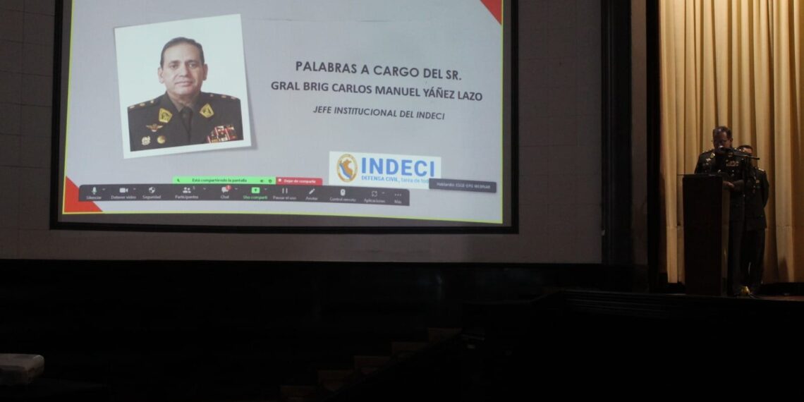 Profesionales civiles y militares participaron de su ceremonia de clausura de la maestría en Gestión del Riesgo de Desastres y Adaptación al Cambio Climático