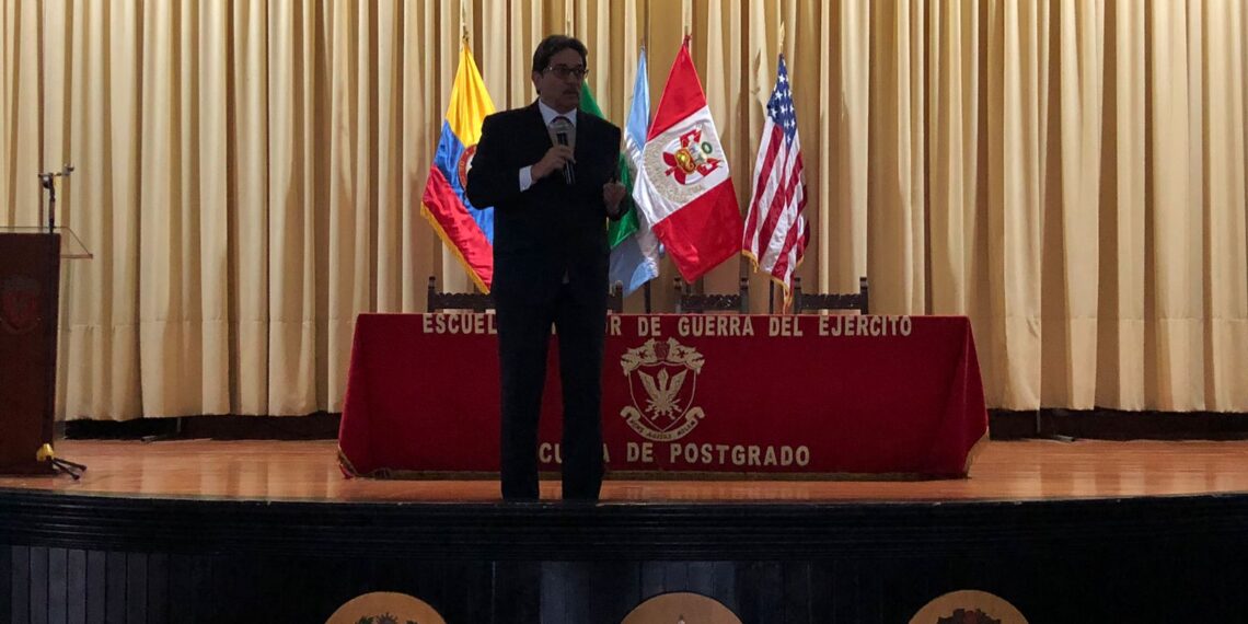 Conferencia Magistral “Los objetivos y aplicación del desarrollo sostenible”