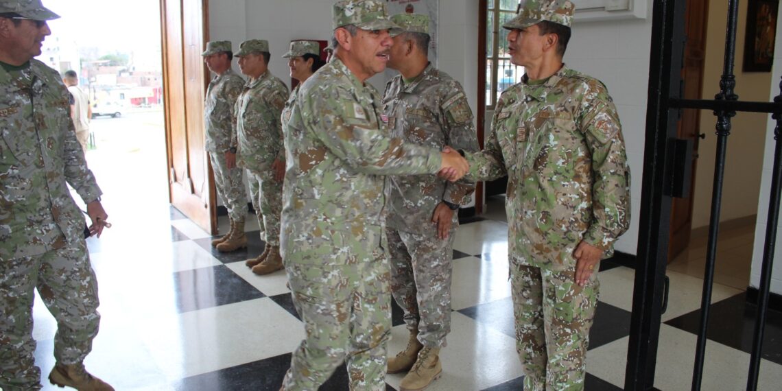 El Inspector General del Ejército realizó la visita de Inspección a la ESGE-EPG