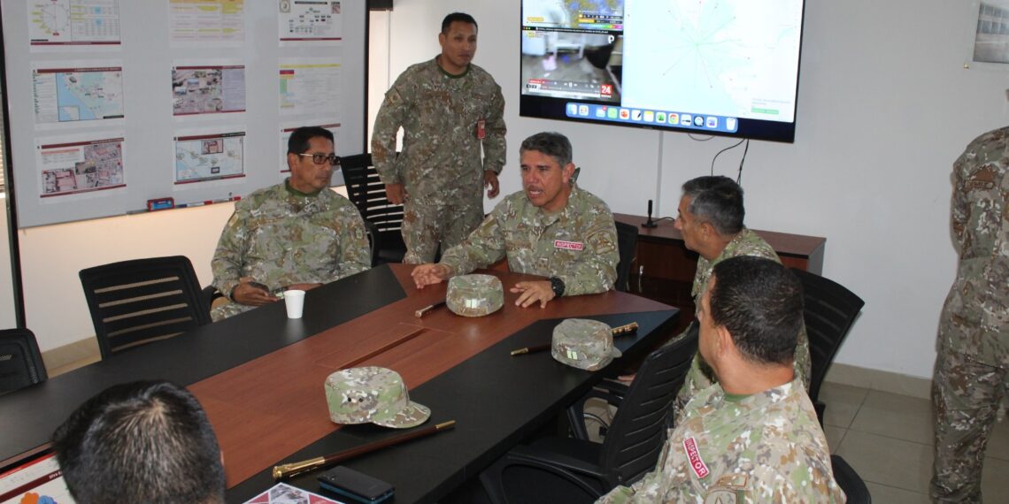 El Inspector General del Ejército realizó la visita de Inspección a la ESGE-EPG