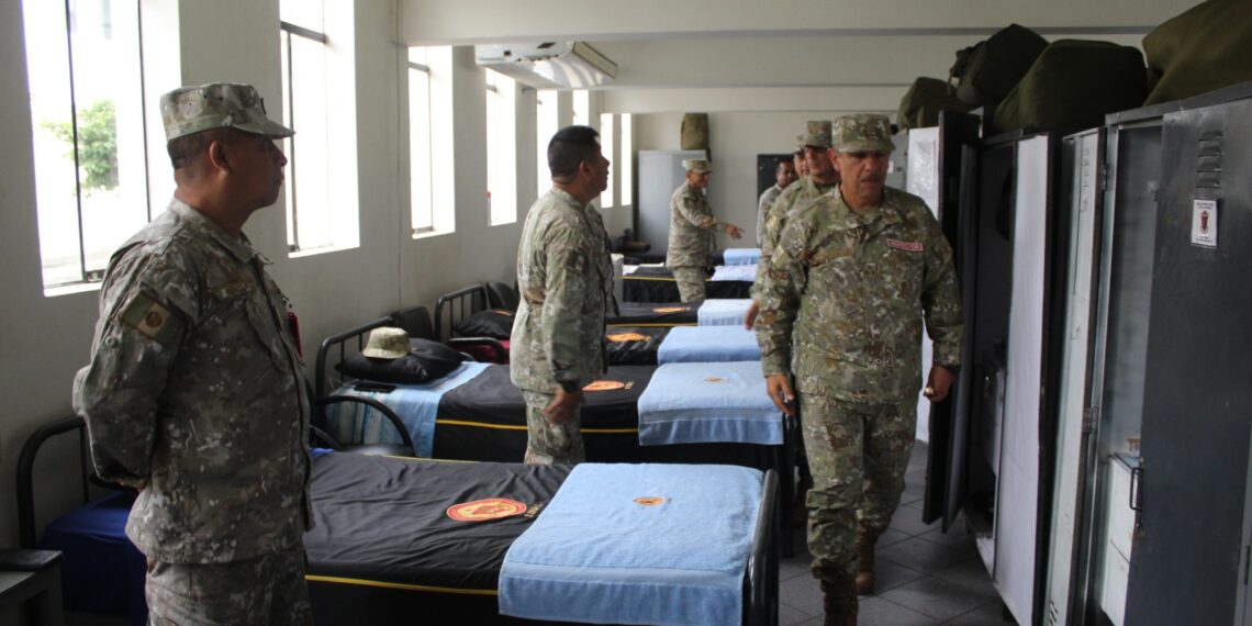 El Inspector General del Ejército realizó la visita de Inspección a la ESGE-EPG