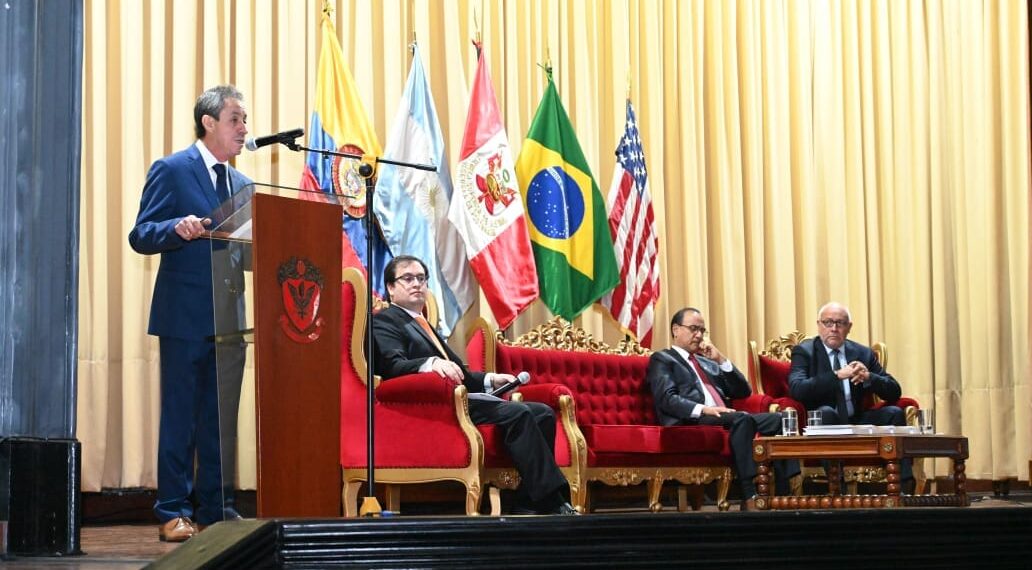 La ESGE – EPG y la Fundación KAS realizaron la presentación del libro “CRISIS MIGRATORIA EN PERÚ: IMPLICANCIAS PARA LA SEGURIDAD NACIONAL.