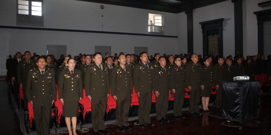 Ceremonia de Clausura del Diplomado de Técnica y Estado Mayor Administrativo.