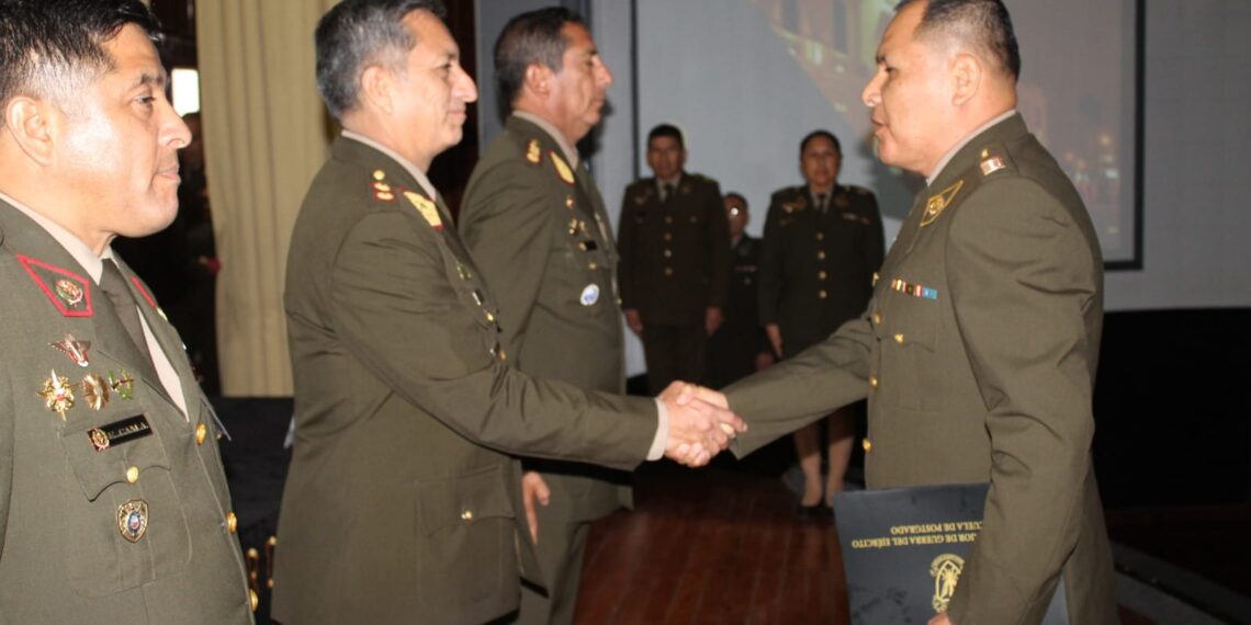 Ceremonia de Clausura del Diplomado de Técnica y Estado Mayor Administrativo.