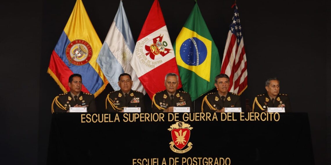 Ceremonia de clausura del LXVII Programa de Comando y Estado Mayor en la ESGE-EPG.