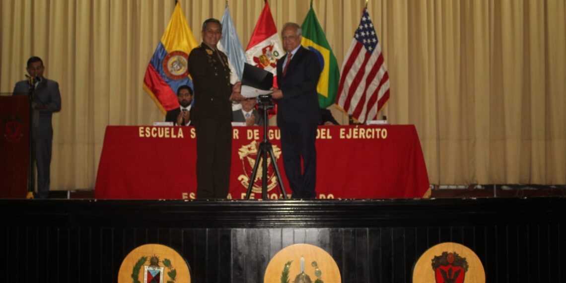 En la ESGE – EPG se llevó a cabo la presentación del libro “AÑO NUEVO DEL TERROR – CRONOLOGÍA SANGRIENTE Y OCULTA».