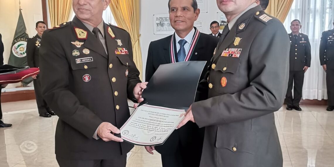 Ceremonia de Clausura del I Diplomado en Historia Militar y Pensamiento Estratégico.