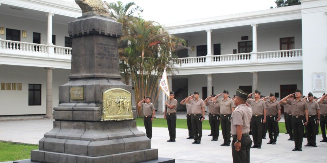 ESCUELA SUPERIOR DE GUERRA DEL EJÉRCITO – ESCUELA DE POST GRADO REALIZÓ EL CEREMONIAL DE INICIO DE LA SEMANA DE INSTRUCCIÓN