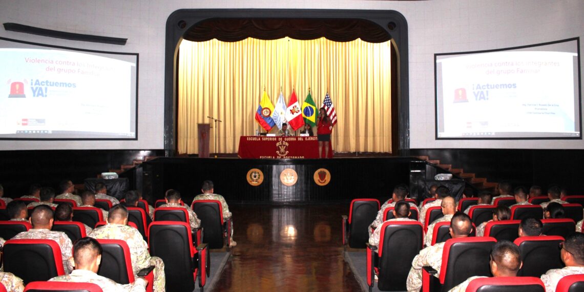ESCUELA SUPERIOR DE GUERRA DEL EJÉRCITO BRINDA CHARLA SOBRE VIOLENCIA FAMILIAR Y PERSONAS VULNERABLES A LOS DIFERENTES PROGRAMAS DE LA ESGE – EPG.
