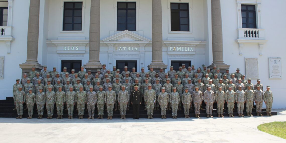 CONFERENCIA MAGISTRAL “PLAN DE TRANSFORMACIÓN INSTITUCIONAL” A CARGO DEL SEÑOR GENERAL DE DIVISIÓN ORESTES MARTÍN VARGAS ORTIZ, JEFE DEL ESTADO MAYOR GENERAL DEL EJÉRCITO