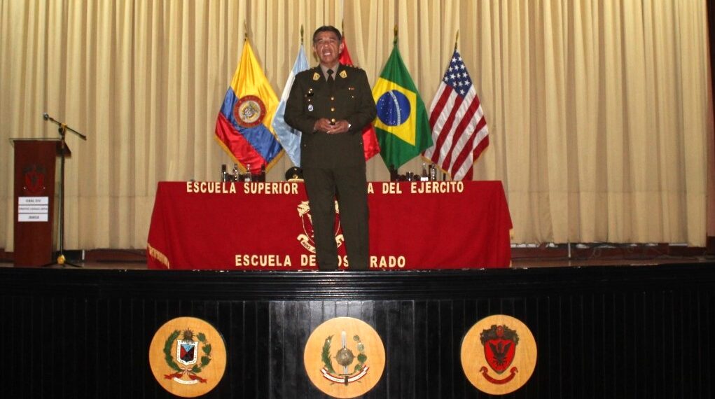 CONFERENCIA MAGISTRAL “PLAN DE TRANSFORMACIÓN INSTITUCIONAL” A CARGO DEL SEÑOR GENERAL DE DIVISIÓN ORESTES MARTÍN VARGAS ORTIZ, JEFE DEL ESTADO MAYOR GENERAL DEL EJÉRCITO