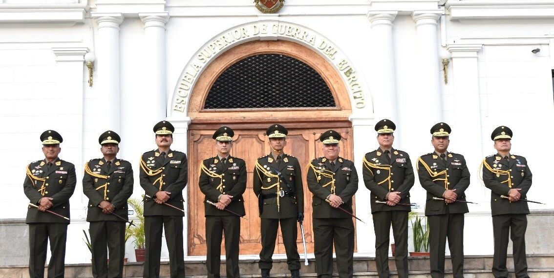 RECONOCIMIENTO DEL SR GENERAL DE BRIGADA JUAN KENNETH VALVERDE VIRHUEZ COMO DIRECTOR DE LA ESCUELA SUPERIOR DE GUERRA DEL EJÉRCITO- EPG