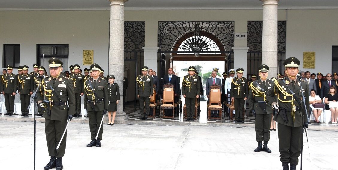 RECONOCIMIENTO DEL SR GENERAL DE BRIGADA JUAN KENNETH VALVERDE VIRHUEZ COMO DIRECTOR DE LA ESCUELA SUPERIOR DE GUERRA DEL EJÉRCITO- EPG