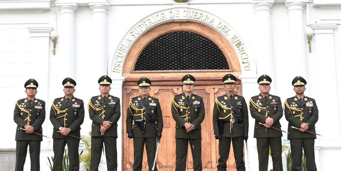 RECONOCIMIENTO DEL SR GENERAL DE BRIGADA JUAN KENNETH VALVERDE VIRHUEZ COMO DIRECTOR DE LA ESCUELA SUPERIOR DE GUERRA DEL EJÉRCITO- EPG