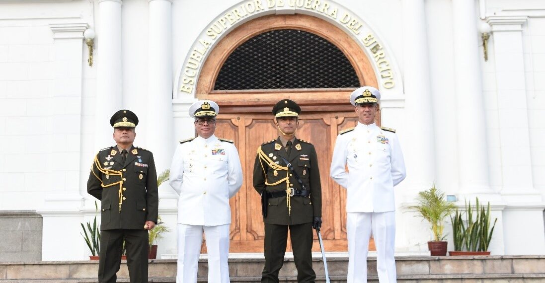 RECONOCIMIENTO DEL SR GENERAL DE BRIGADA JUAN KENNETH VALVERDE VIRHUEZ COMO DIRECTOR DE LA ESCUELA SUPERIOR DE GUERRA DEL EJÉRCITO- EPG