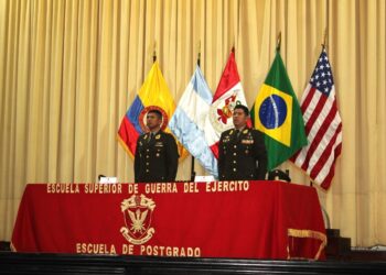 CLAUSURA DEL CURSO DOCENTE EN LA ESCUELA SUPERIOR DE GUERRA DEL EJÉRCITO – ESCUELA DE POST GRADO.