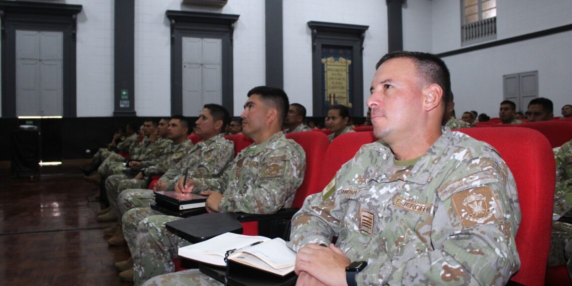 CONFERENCIA “OPERATIONAL WARGAME SYSTEMS” A LOS ALUMNOS DEL PROGRAMA DE COMANDO Y ESTADO MAYOR DE LA ESCUELA SUPERIOR DE GUERRA DEL EJÉRCITO- EPG