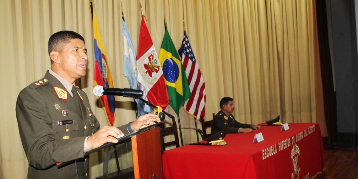 CLAUSURA DEL CURSO DOCENTE EN LA ESCUELA SUPERIOR DE GUERRA DEL EJÉRCITO – ESCUELA DE POST GRADO.