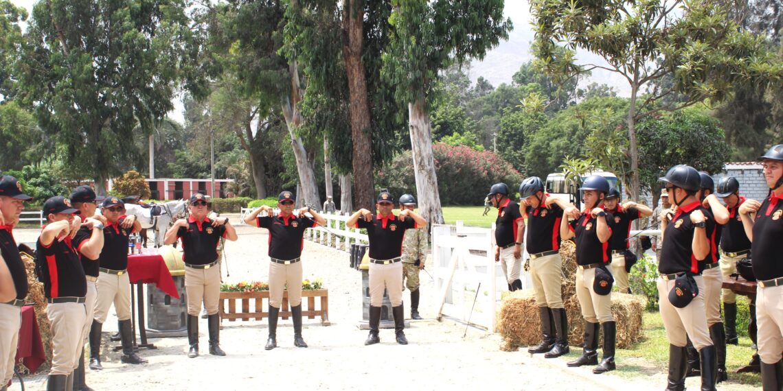 CABALGATA Y ALMUERZO DE CAMARADERÍA POR EL CXX ANIVERSARIO DE CREACIÓN DE LA ESCUELA SUPERIOR DE GUERRA DEL EJÉRCITO