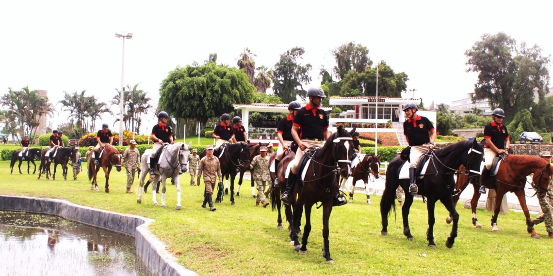 CABALGATA Y ALMUERZO DE CAMARADERÍA POR EL CXX ANIVERSARIO DE CREACIÓN DE LA ESCUELA SUPERIOR DE GUERRA DEL EJÉRCITO