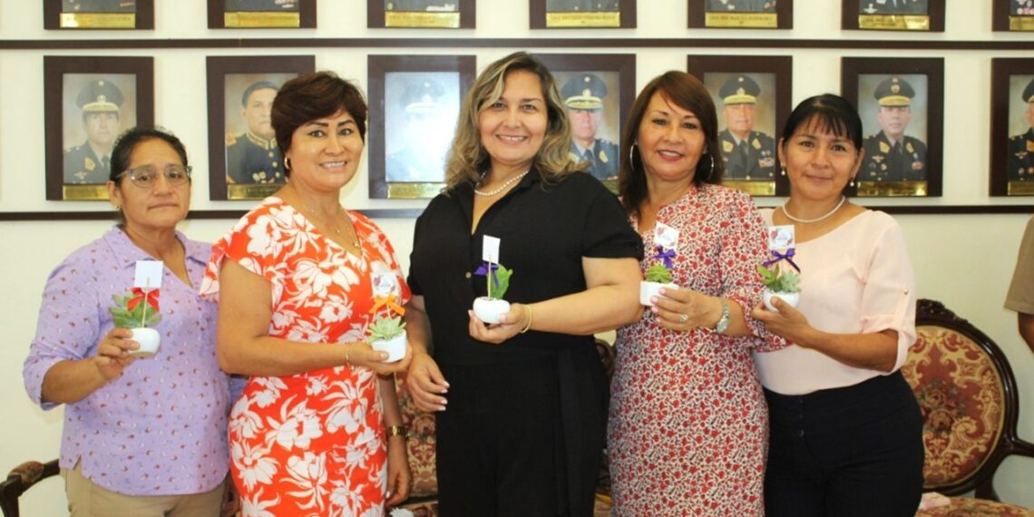 EREMONIA CONMEMORATIVA POR EL DÍA INTERNACIONAL DE LA MUJER