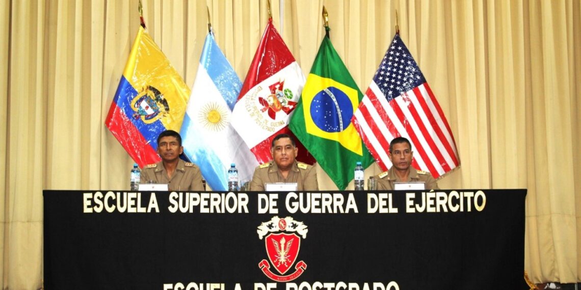 CONFERENCIA MAGISTRAL “LIDERAZGO ESTRATÉGICO” A CARGO DEL SEÑOR GENERAL DE EJÉRCITO CESAR AUGUSTO BRICEÑO VALDIVIA, COMANDANTE GENERAL DEL EJÉRCITO