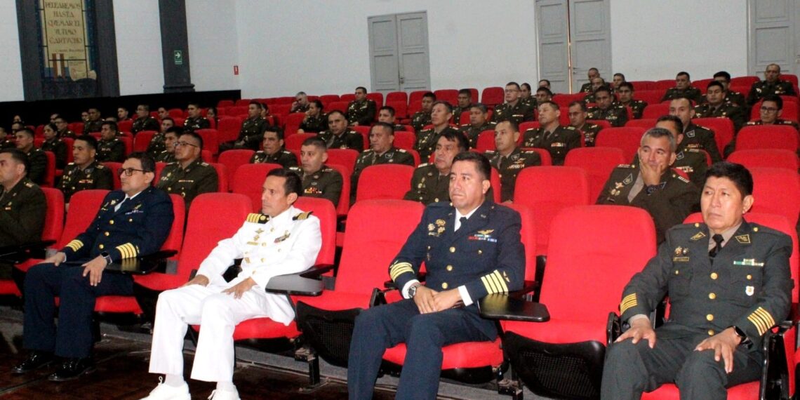 CLAUSURA DEL SIMPOSIO “TERRORISMO Y CRIMEN ORGANIZADO TRANSNACIONAL” EN LA ESCUELA SUPERIOR DE GUERRA DEL EJÉRCITO – ESCUELA DE POSTGRADO.
