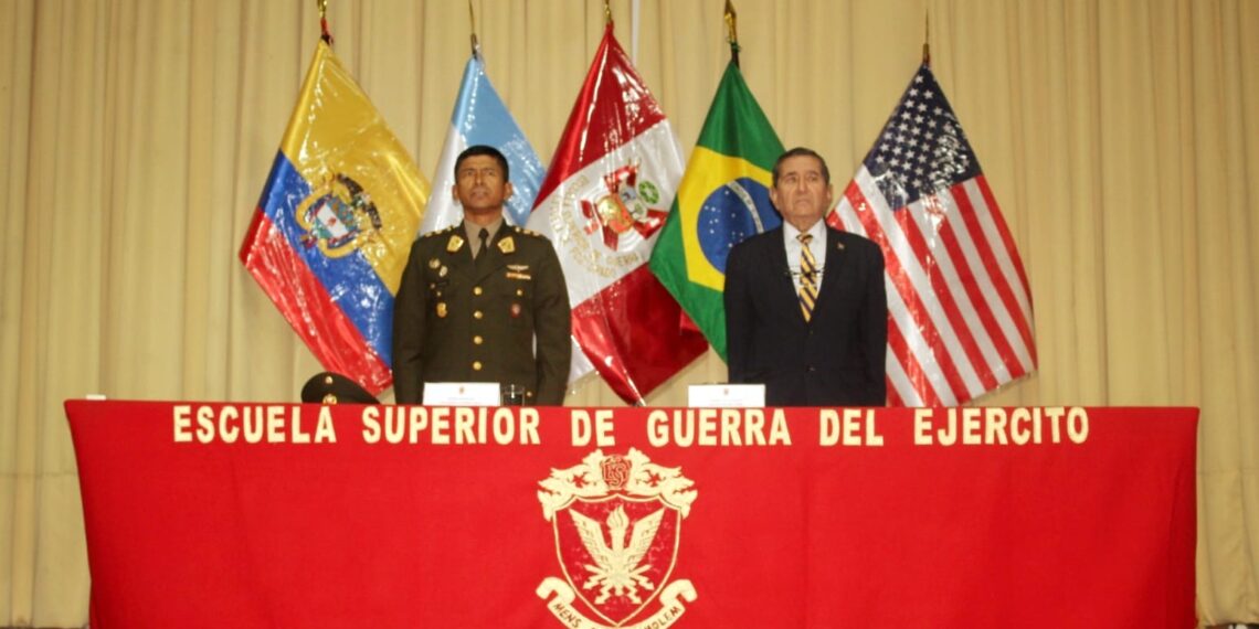CLAUSURA DEL SIMPOSIO “TERRORISMO Y CRIMEN ORGANIZADO TRANSNACIONAL” EN LA ESCUELA SUPERIOR DE GUERRA DEL EJÉRCITO – ESCUELA DE POSTGRADO.