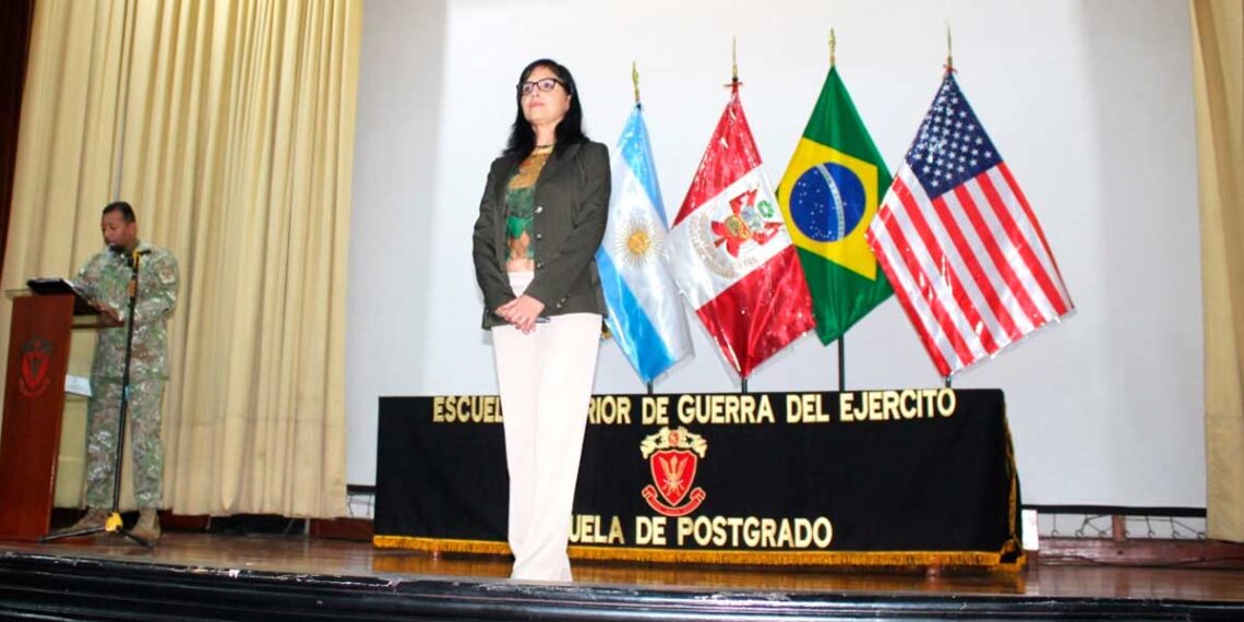 Conferencia magistral “Pensamiento Crítico” y “Pensamiento Creativo” Escuela Superior de Guerra del Ejército – EPG