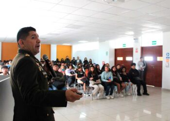 Conferencia por el bicentenario de las batallas de Junín y Ayacucho