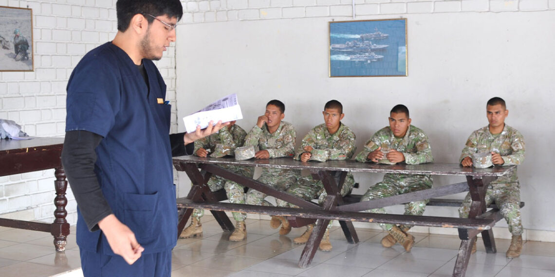 Charla psicológica al personal del Servicio Militar Voluntario de la Escuela Superior de Guerra del Ejército – EPG