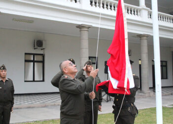 Ceremonia de izamiento del pabellón nacional en la Escuela Superior de Guerra del Ejército – EPG: Manifestación de gallardía y  disciplina