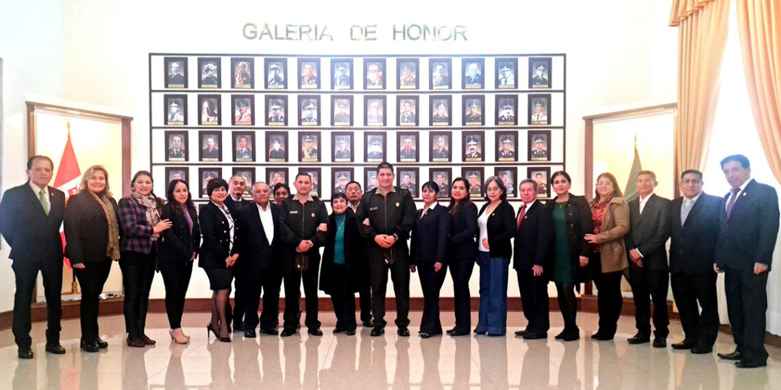 42 años al servicio de la institución: Ejemplo de Constacia y Compromiso