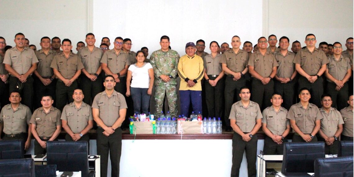 Apoyo Social en la Escuela Superior de Guerra del Ejército