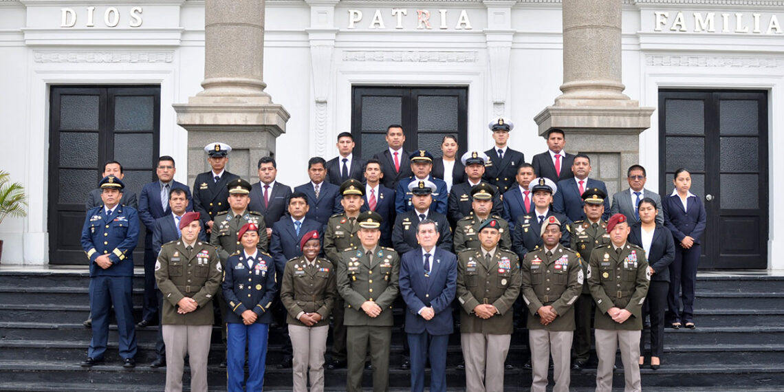 Cualidades cruciales para el éxito de las operaciones: Liderazgo efectivo y ética profesional