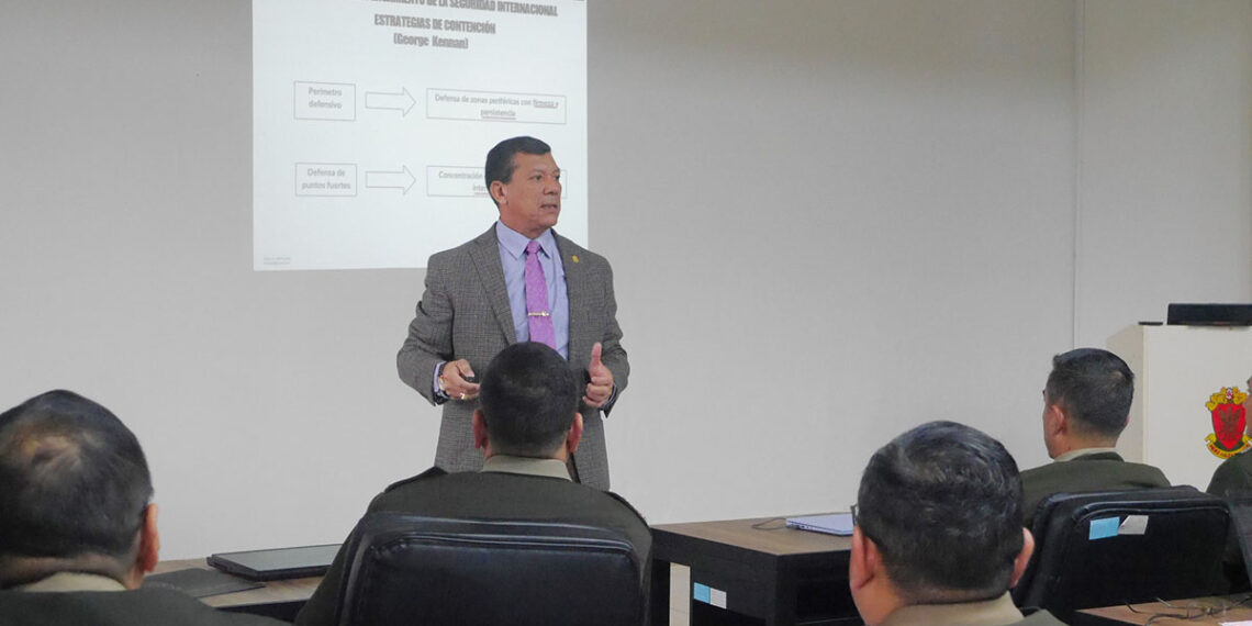 Ecolución y Enfoque de la Seguridad y Defensa Nacional