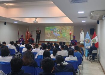 Conferencia del Bicentenario de Junín y Ayacucho: Estrategias militares y lecciones actuales en la IE FAP Manuel Polo Jimenez