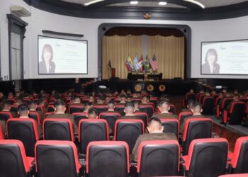 Conferencia sobre «El Desafío del Liderazgo» a los cadetes de IV año de la Escuela Militar Chorrillos «Francisco Bolognesi».